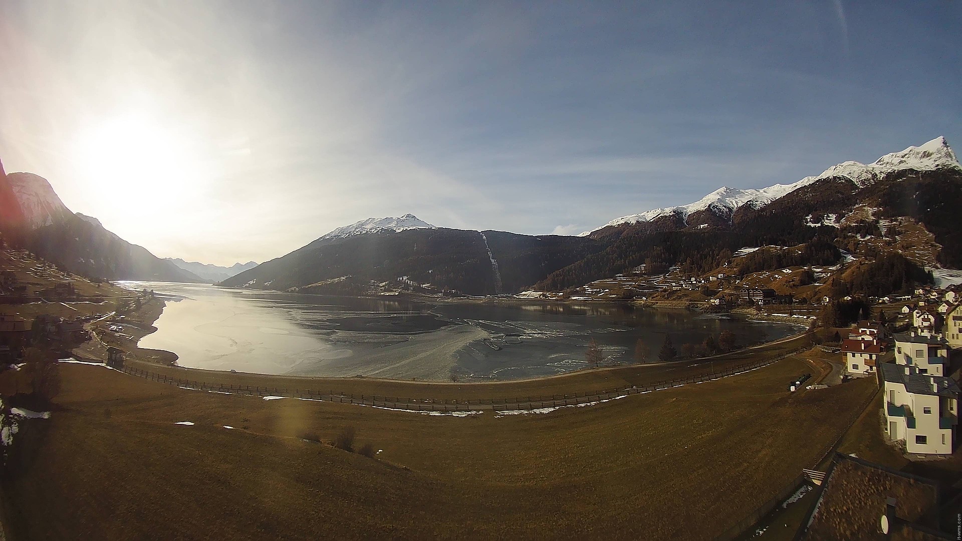 Archiv Foto Webcam Reschen - Blick auf den Reschensee
