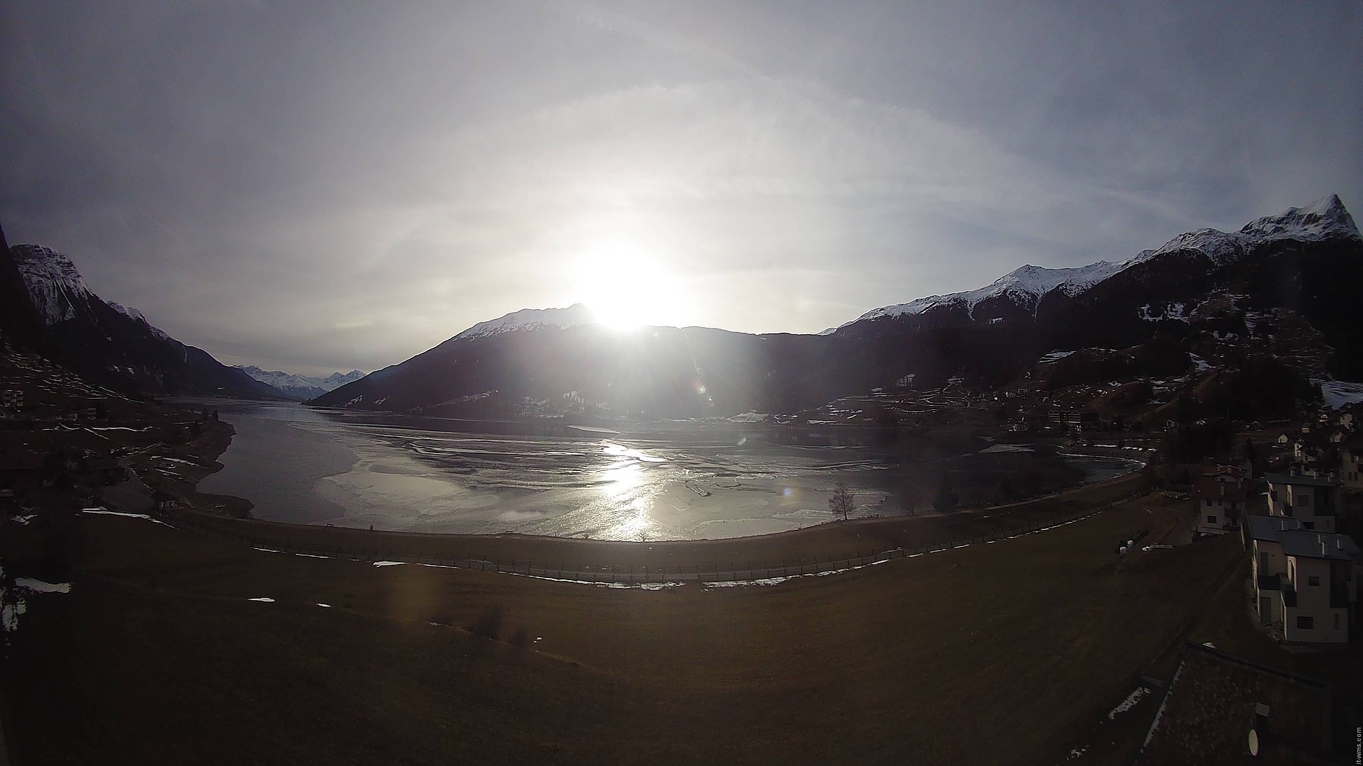 Archiv Foto Webcam Reschen - Blick auf den Reschensee