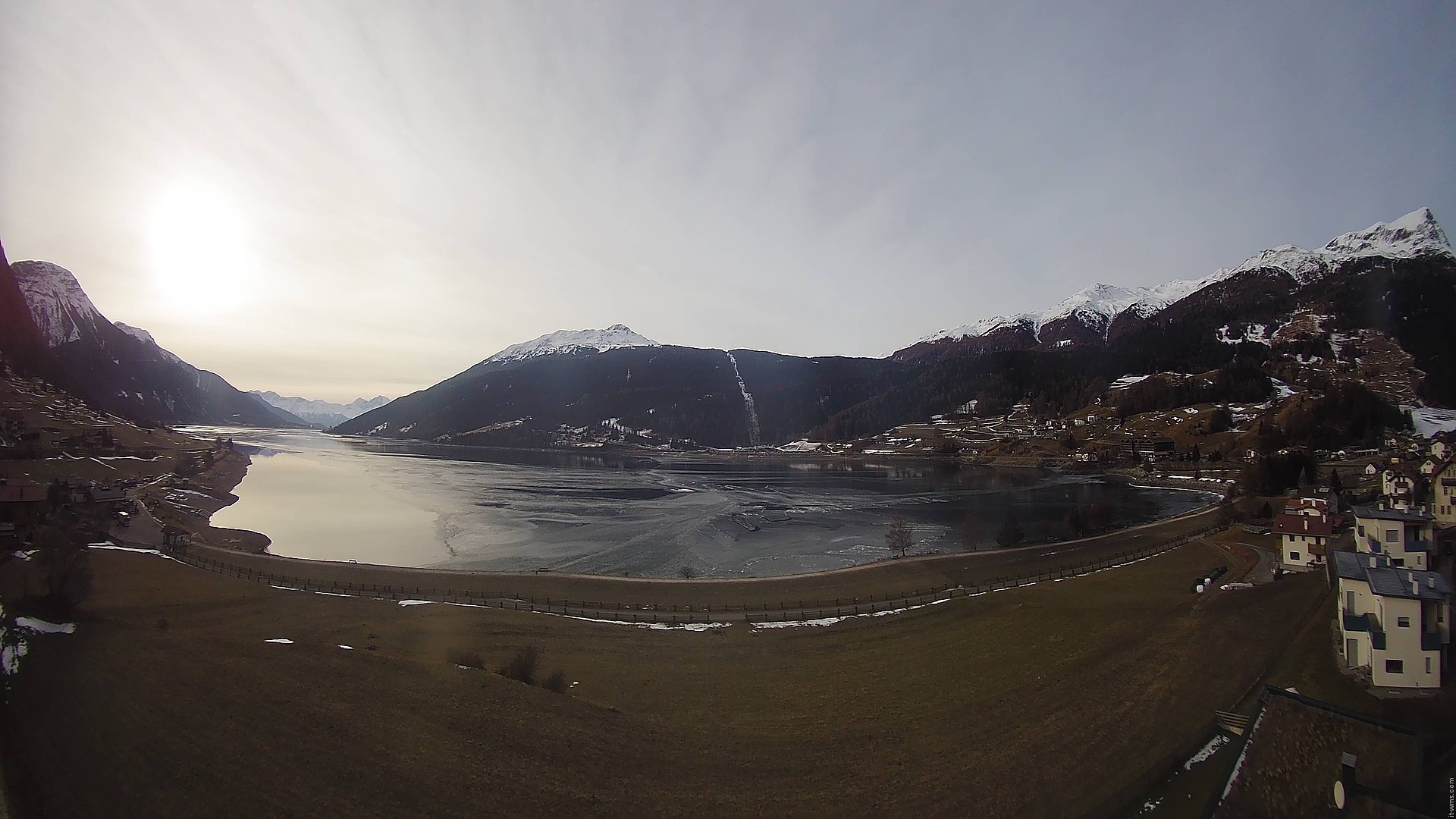 Archiv Foto Webcam Reschen - Blick auf den Reschensee