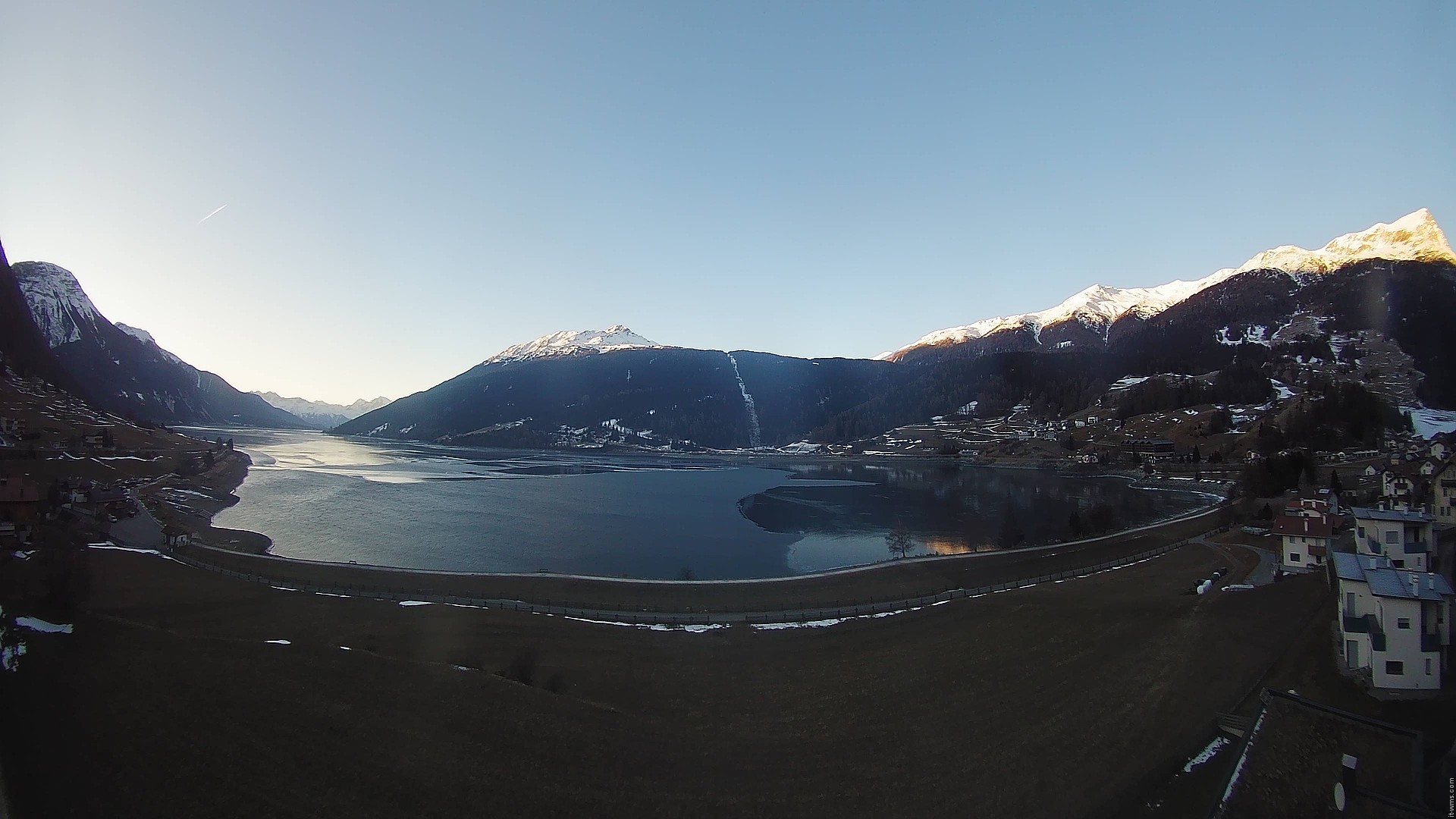 Archiv Foto Webcam Reschen - Blick auf den Reschensee