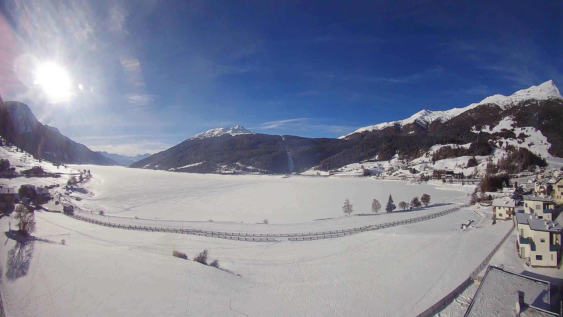 Archiv Foto Webcam Reschen - Blick auf den Reschensee