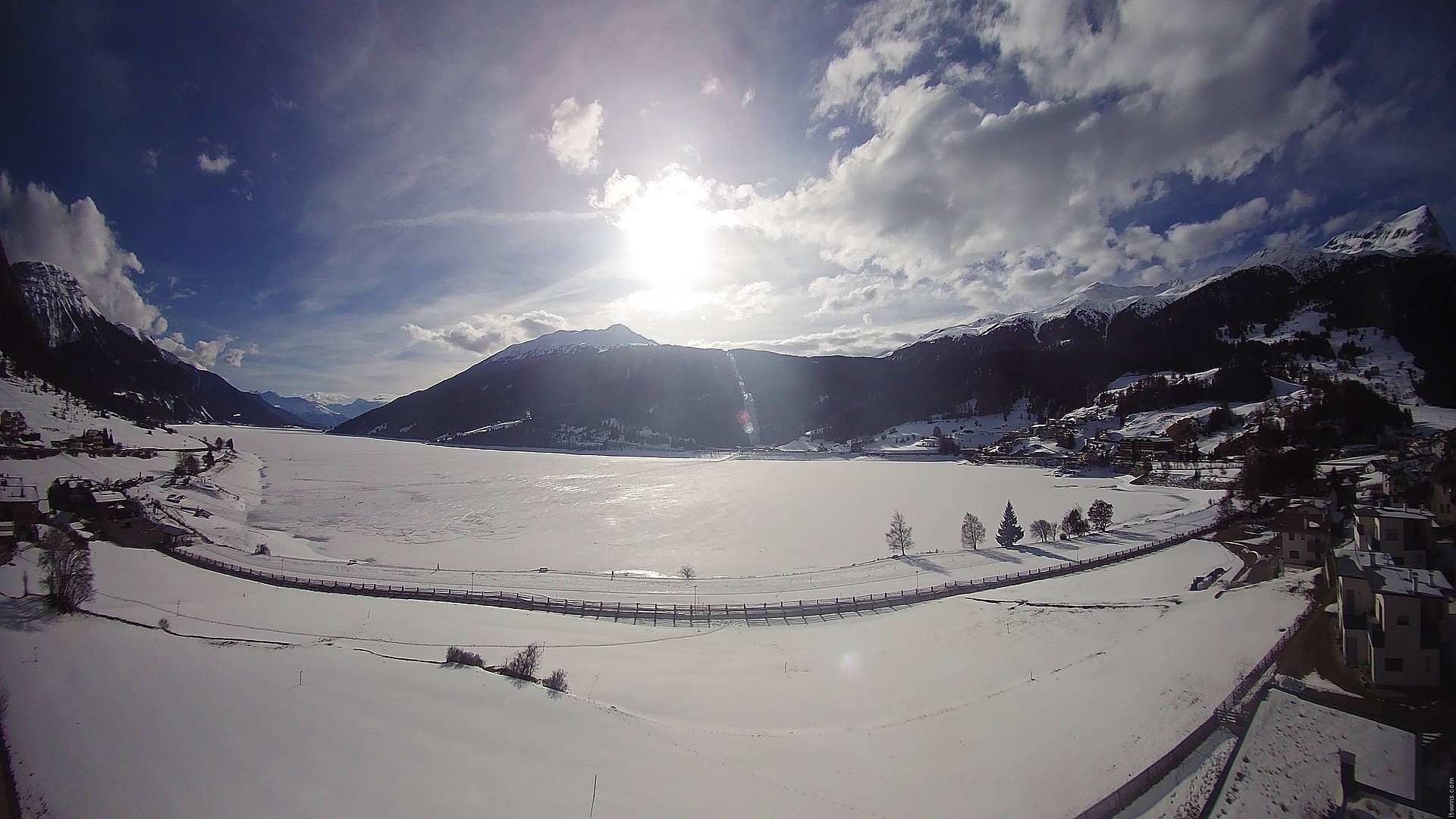 Archiv Foto Webcam Reschen - Blick auf den Reschensee