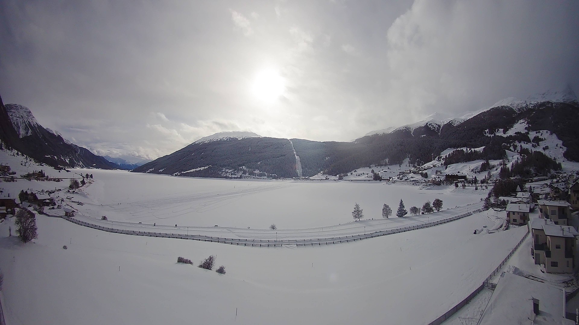 Archiv Foto Webcam Reschen - Blick auf den Reschensee