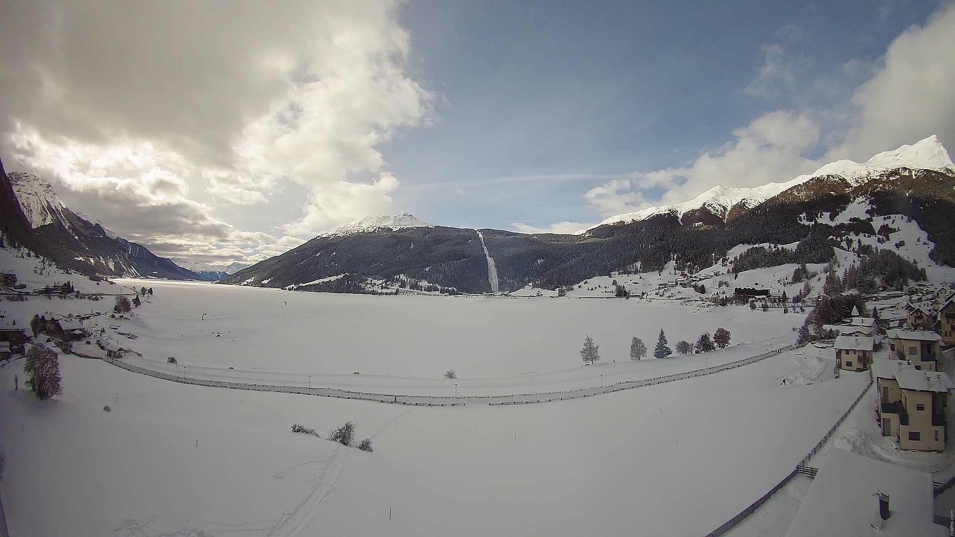 Archived image Webcam View to the Lake Resia