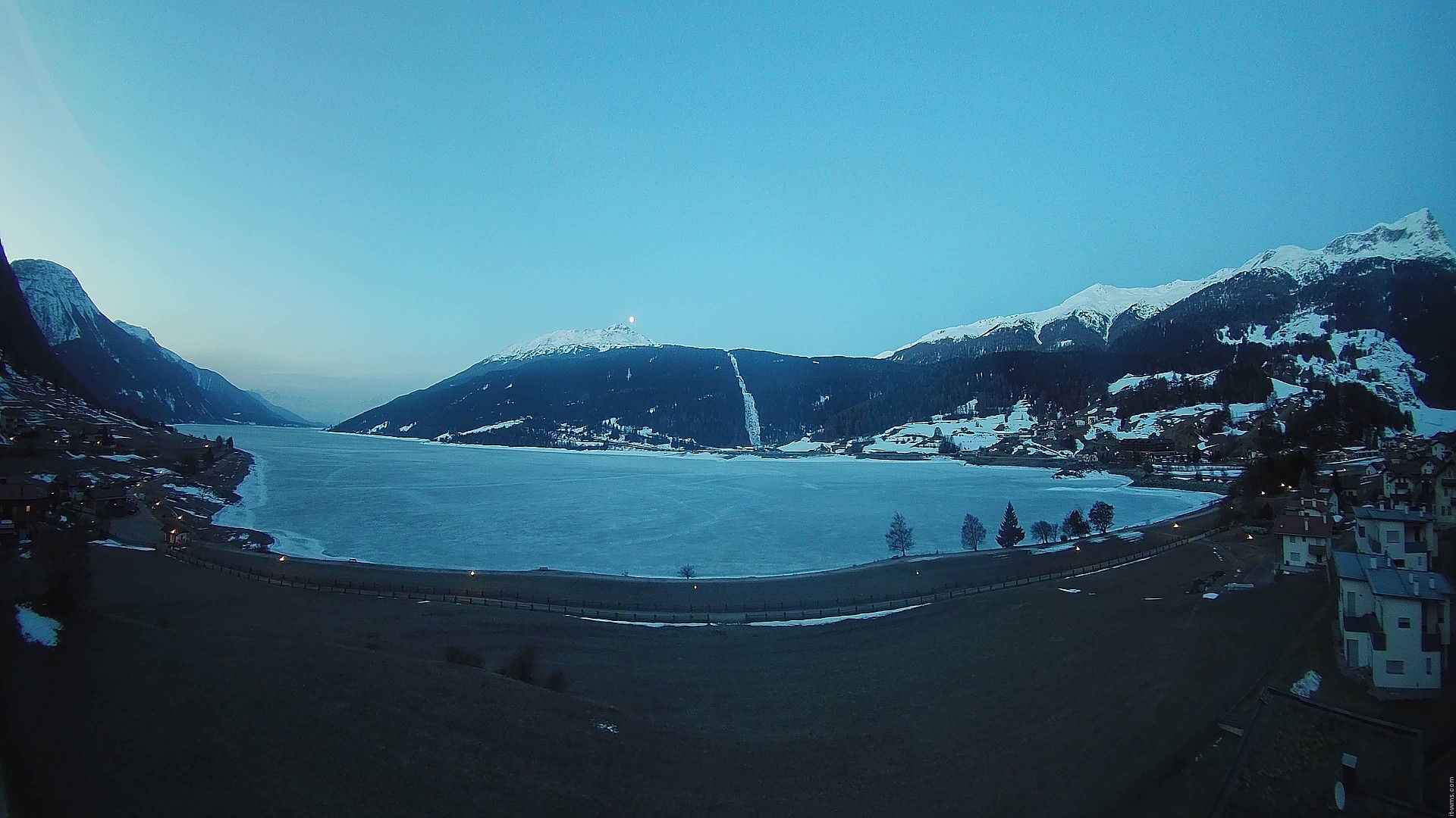Archived image Webcam View to the Lake Resia