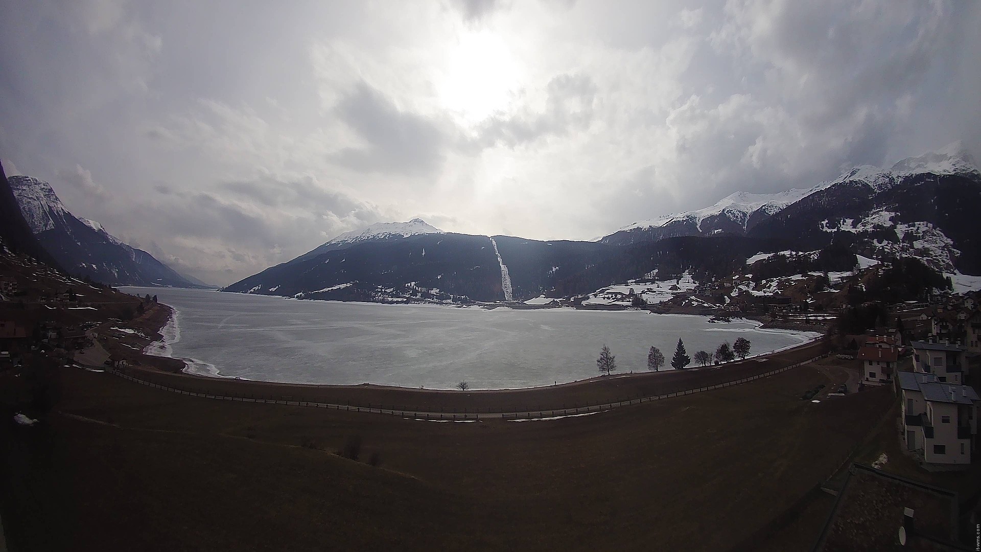 Archiv Foto Webcam Reschen - Blick auf den Reschensee