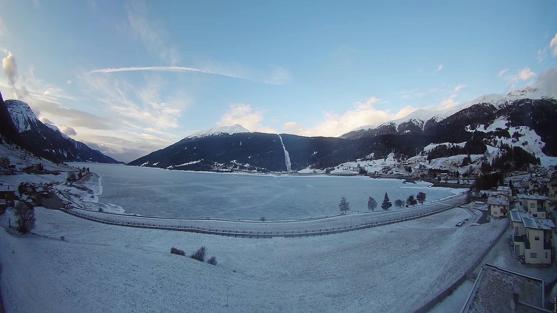Archiv Foto Webcam Reschen - Blick auf den Reschensee
