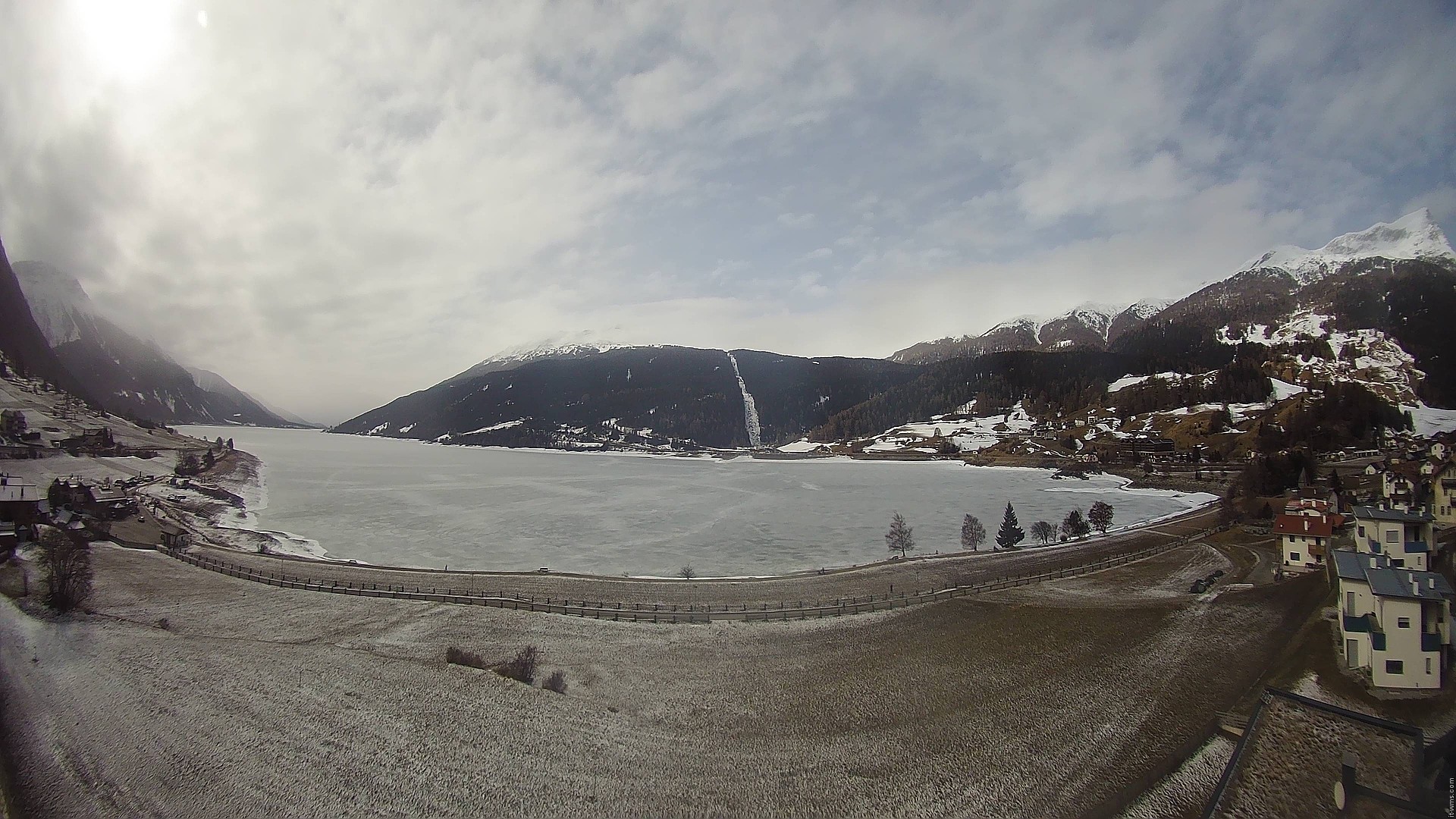 Archiv Foto Webcam Reschen - Blick auf den Reschensee