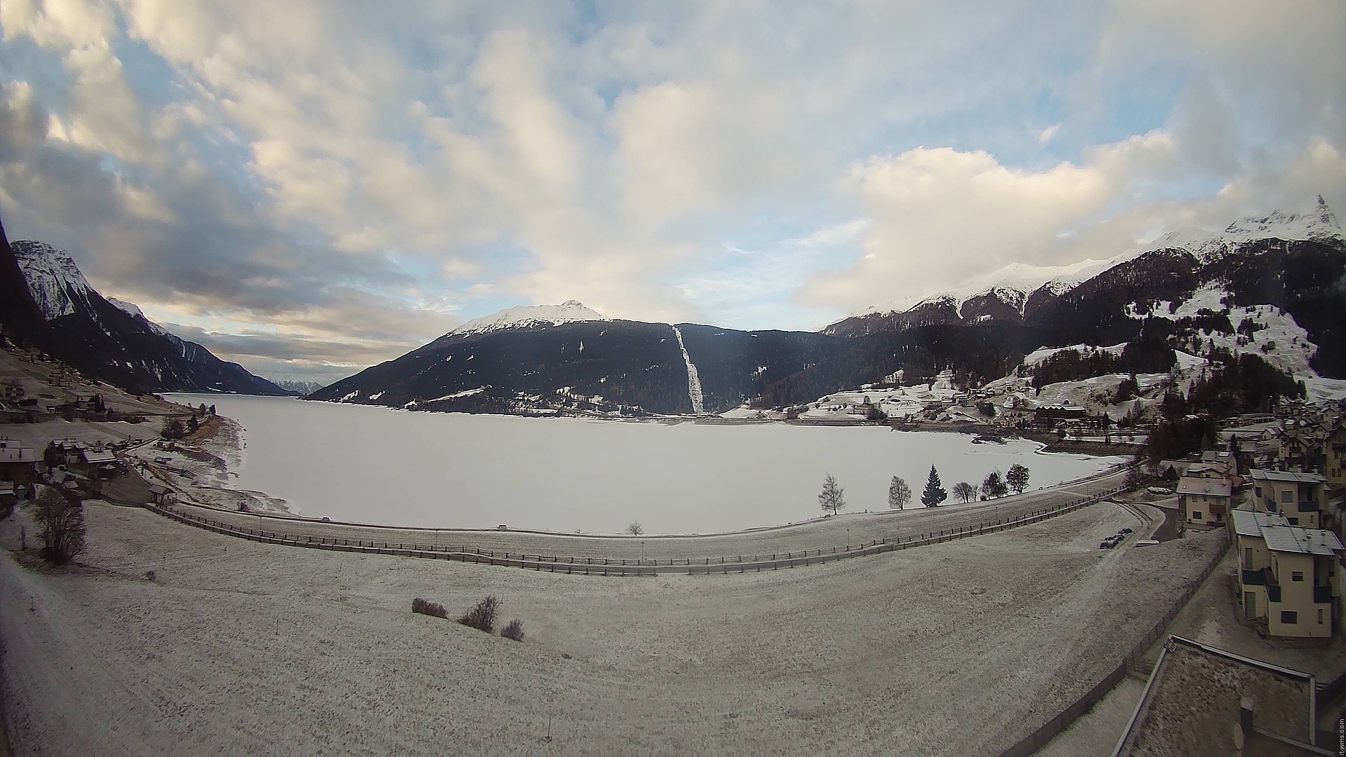 Archiv Foto Webcam Reschen - Blick auf den Reschensee