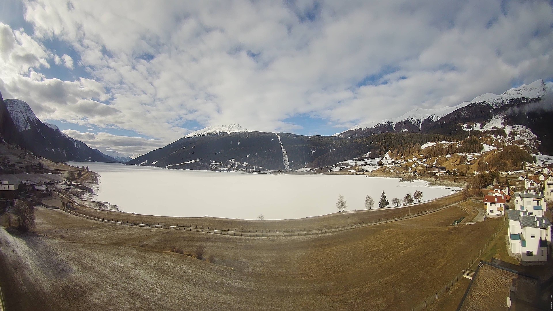 Archiv Foto Webcam Reschen - Blick auf den Reschensee