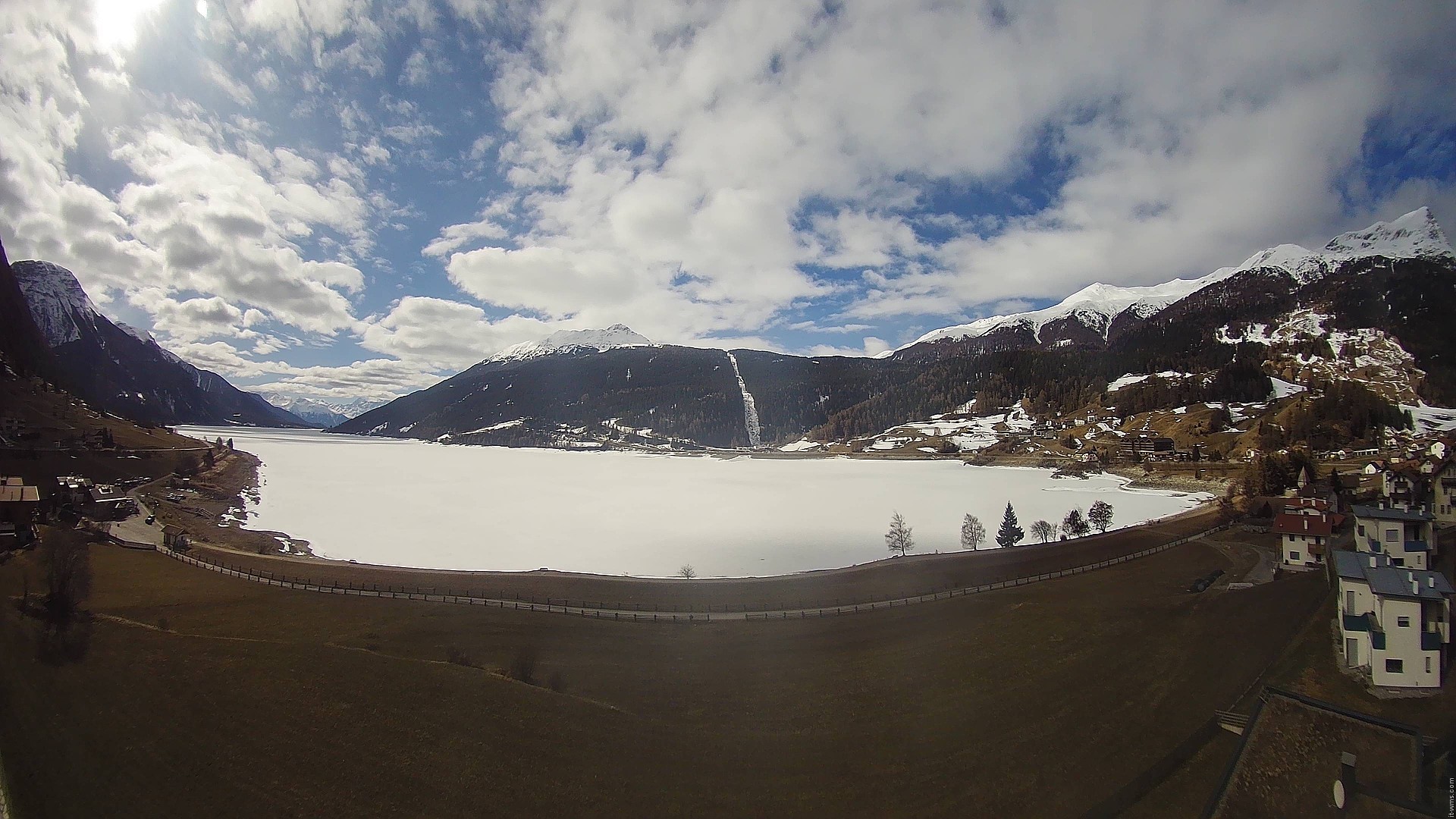 Archiv Foto Webcam Reschen - Blick auf den Reschensee