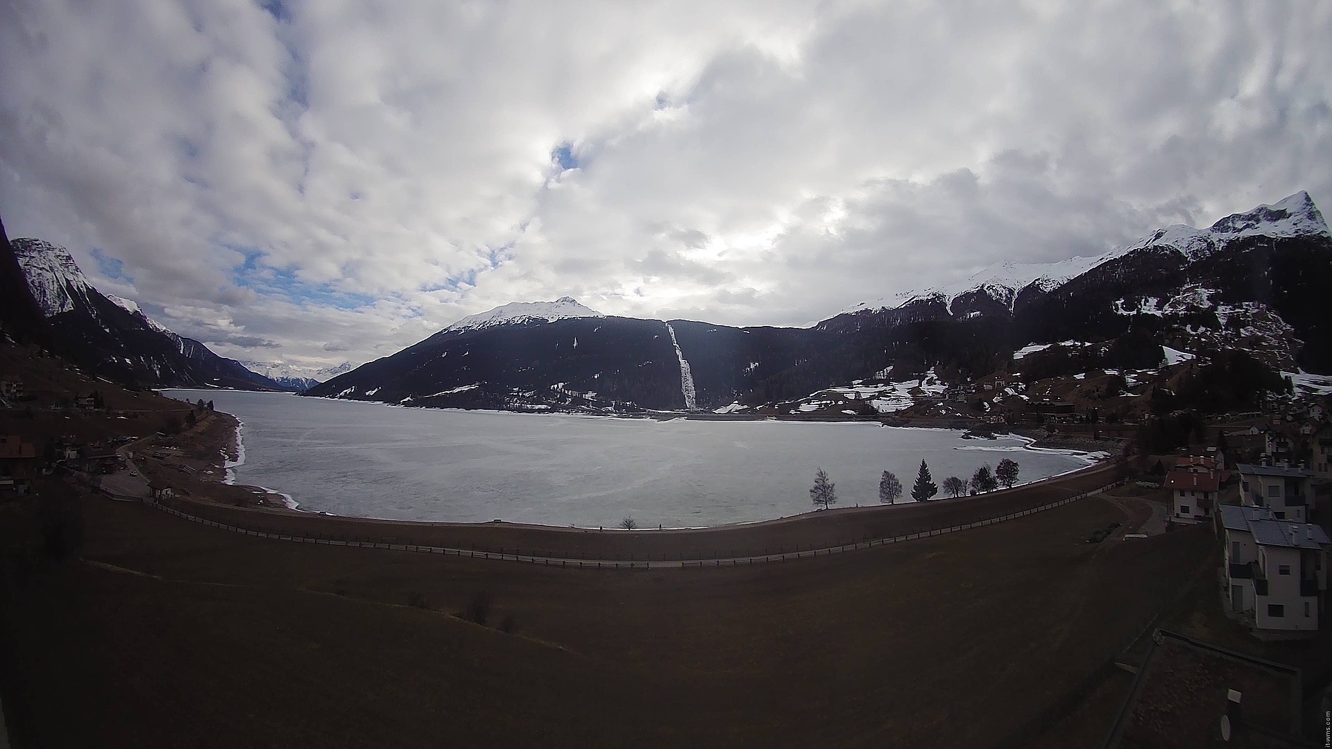 Archiv Foto Webcam Reschen - Blick auf den Reschensee