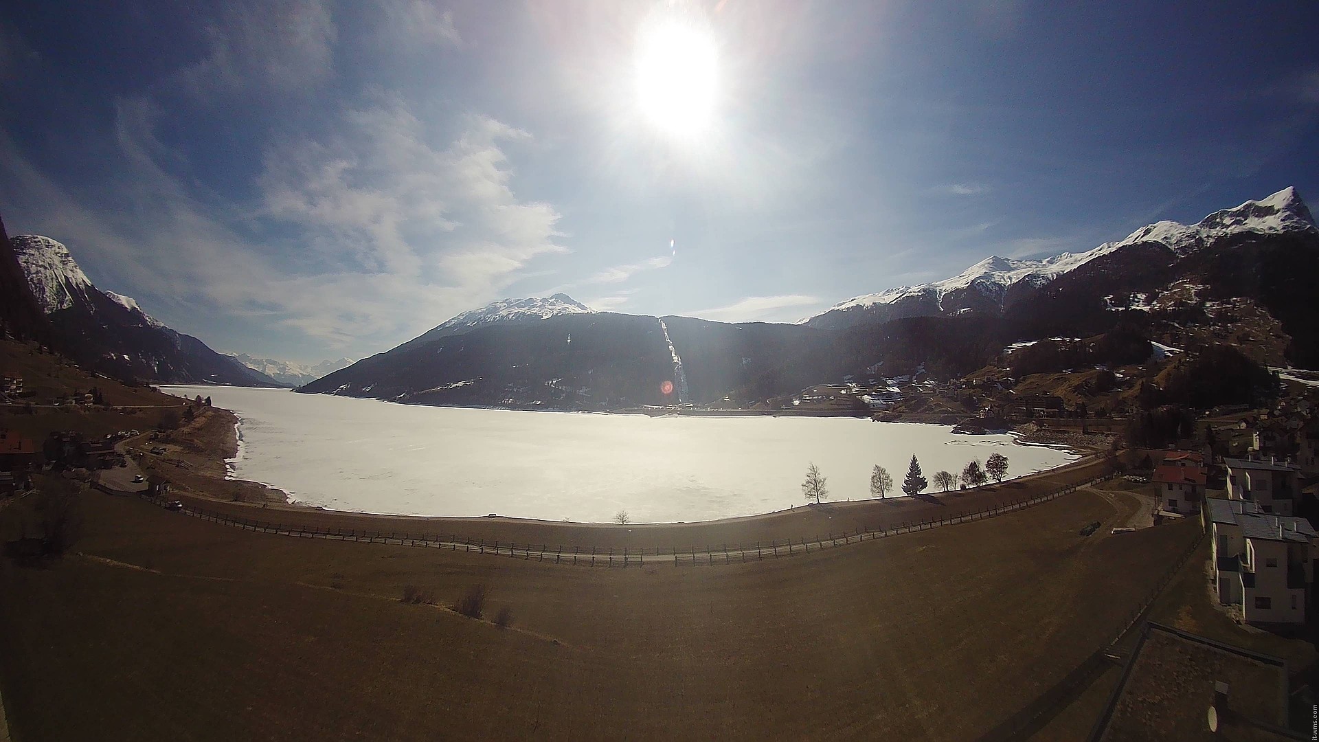 Archiv Foto Webcam Reschen - Blick auf den Reschensee