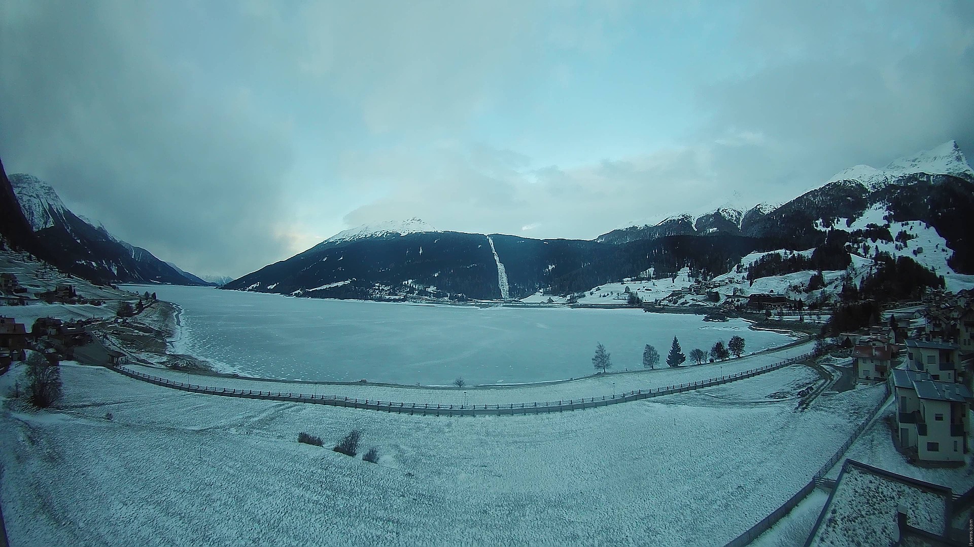 Archiv Foto Webcam Reschen - Blick auf den Reschensee