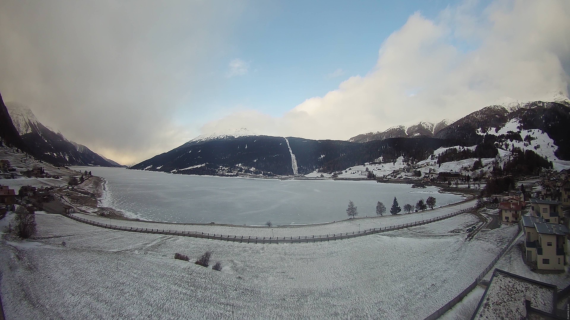 Archived image Webcam View to the Lake Resia