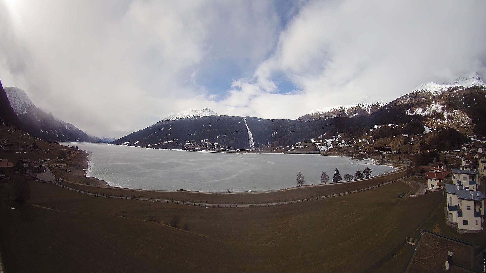 Archiv Foto Webcam Reschen - Blick auf den Reschensee