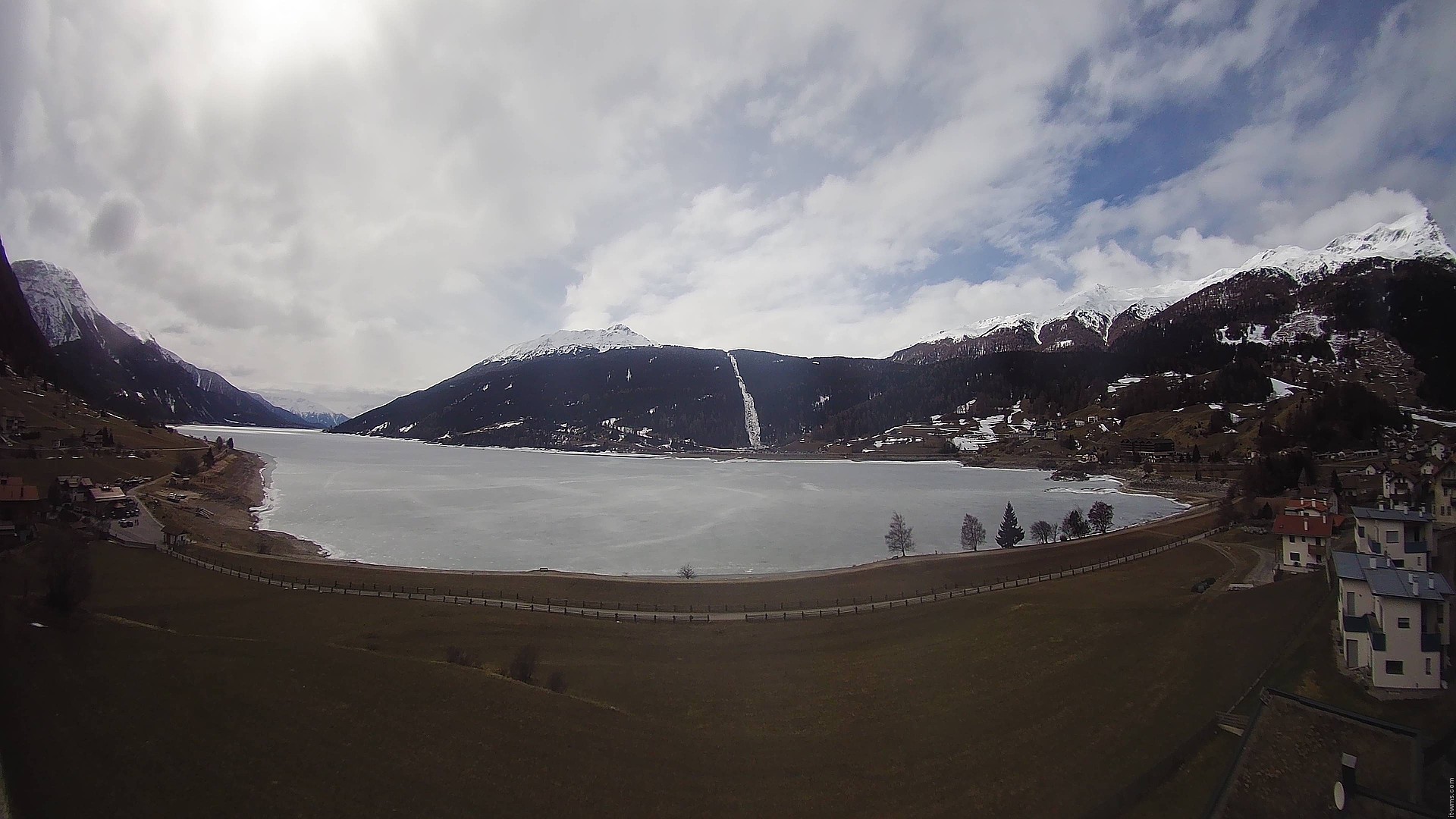 Archiv Foto Webcam Reschen - Blick auf den Reschensee
