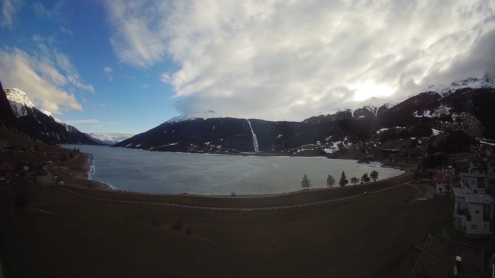 Archiv Foto Webcam Reschen - Blick auf den Reschensee