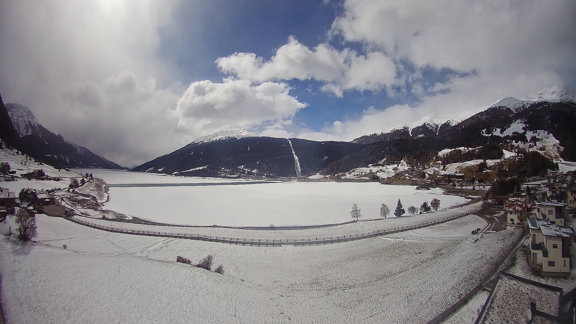 Archiv Foto Webcam Reschen - Blick auf den Reschensee