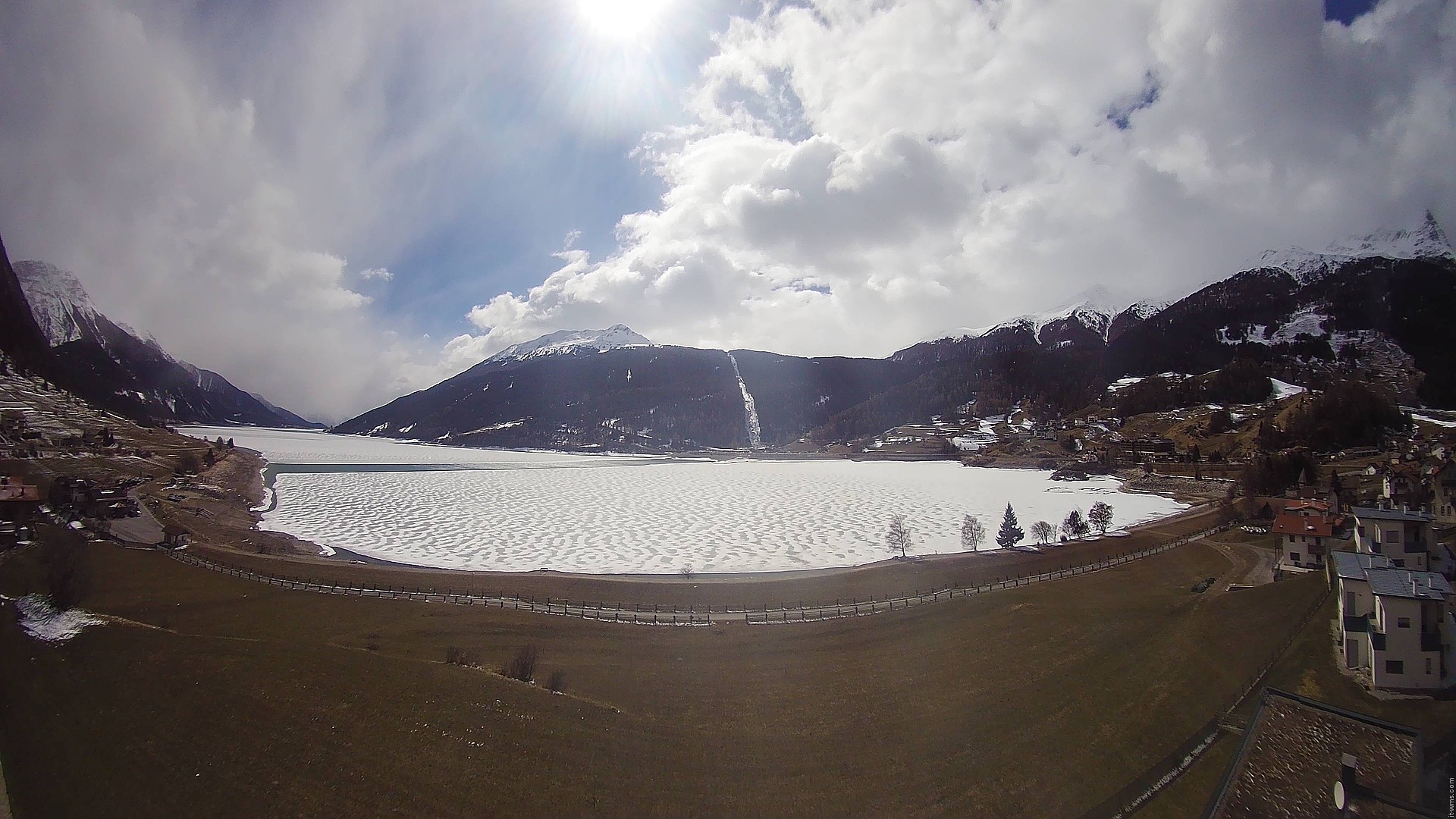 Archiv Foto Webcam Reschen - Blick auf den Reschensee
