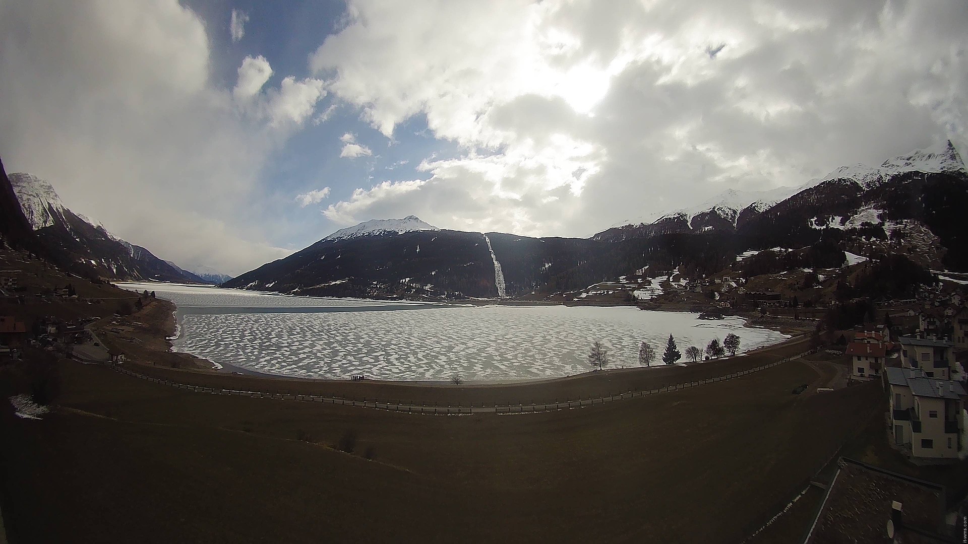 Archiv Foto Webcam Reschen - Blick auf den Reschensee