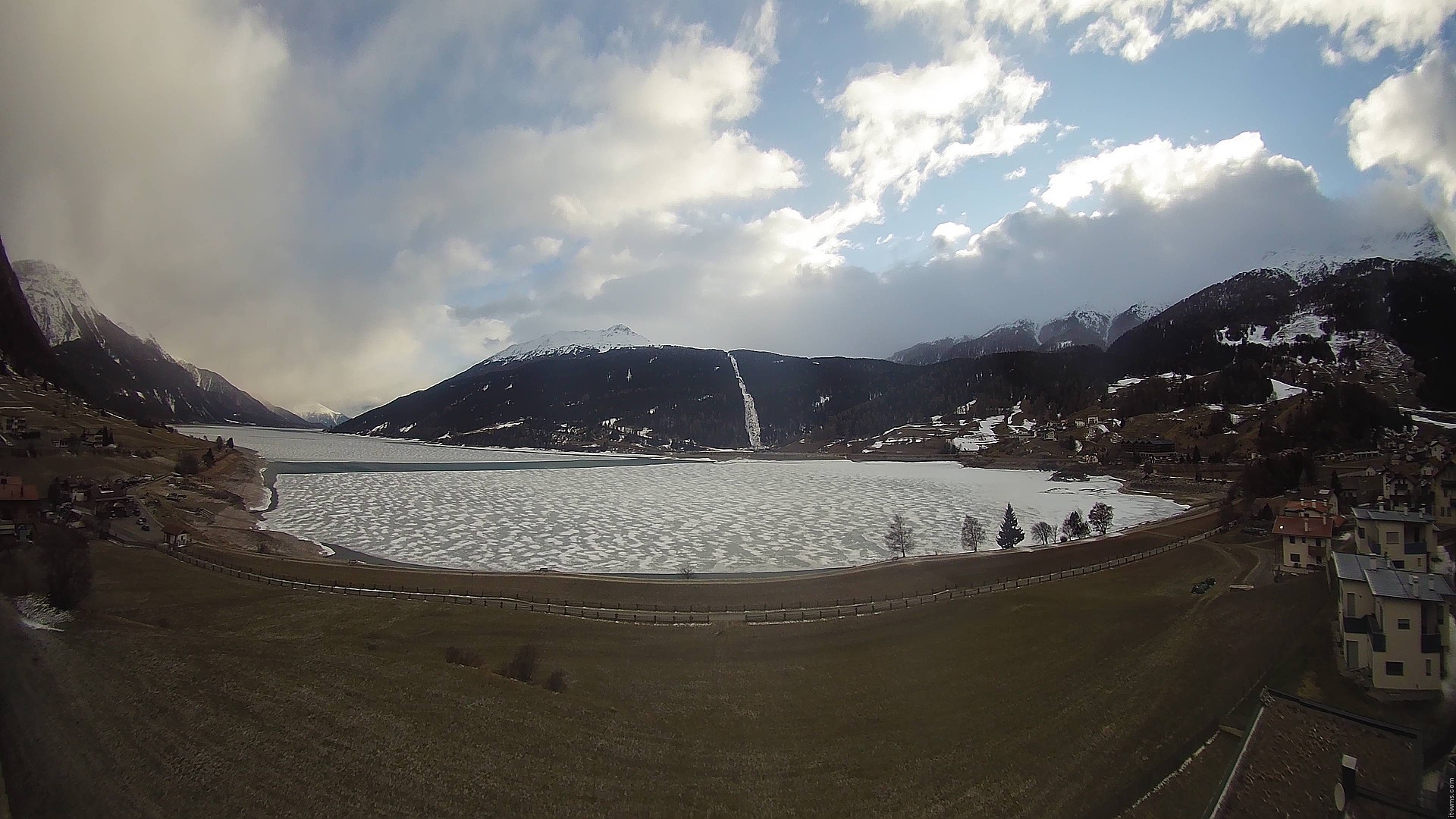 Archiv Foto Webcam Reschen - Blick auf den Reschensee