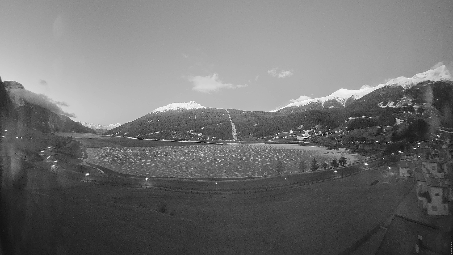 Archiv Foto Webcam Reschen - Blick auf den Reschensee