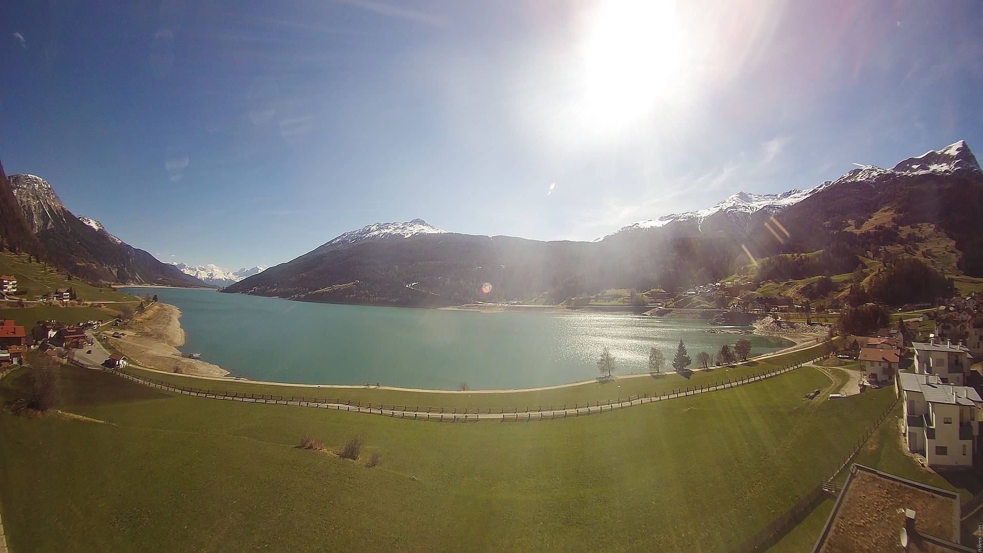 Archiv Foto Webcam Reschen - Blick auf den Reschensee