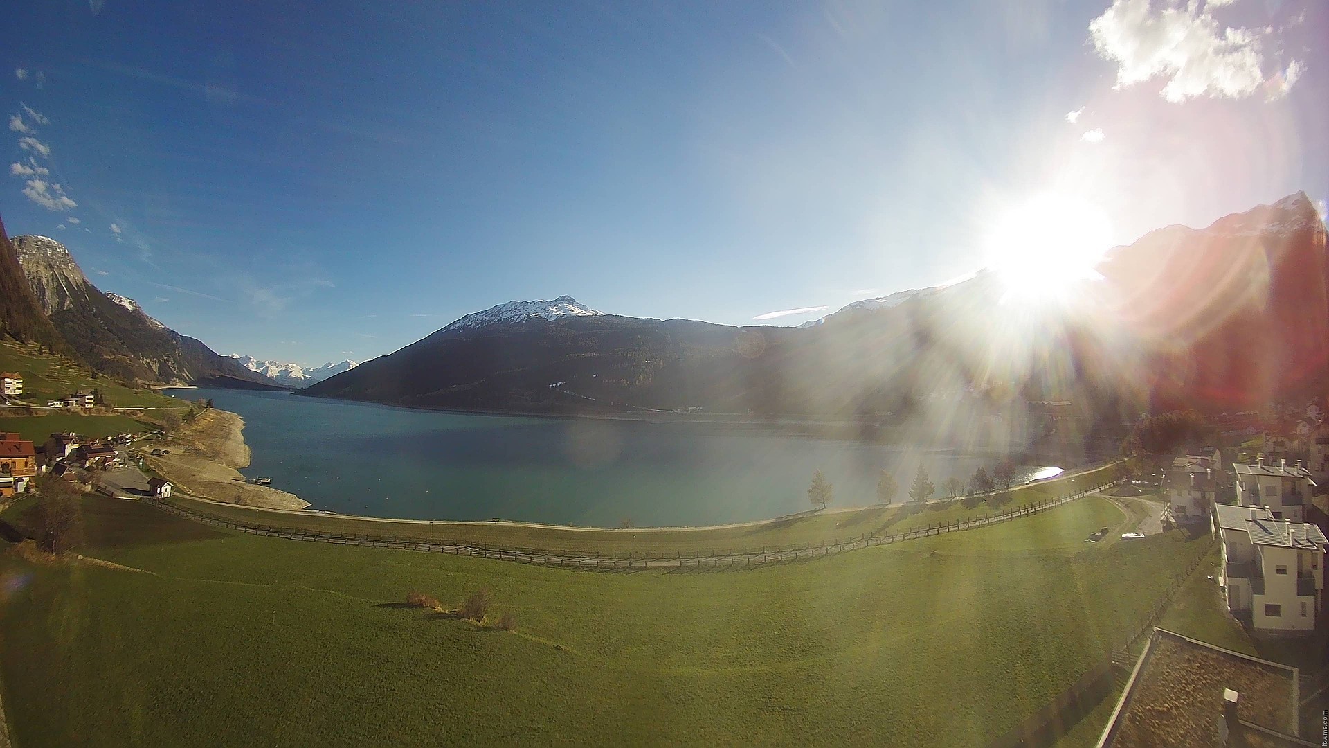 Archiv Foto Webcam Reschen - Blick auf den Reschensee