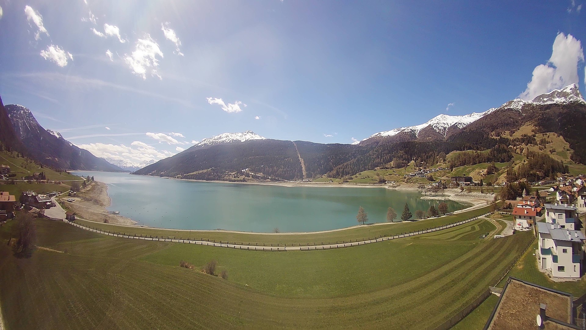 Archiv Foto Webcam Reschen - Blick auf den Reschensee