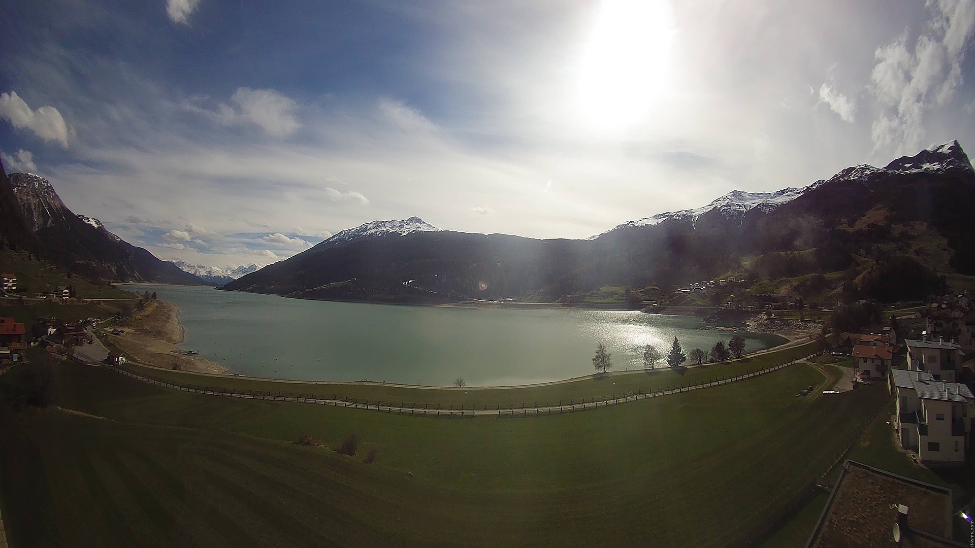 Archiv Foto Webcam Reschen - Blick auf den Reschensee