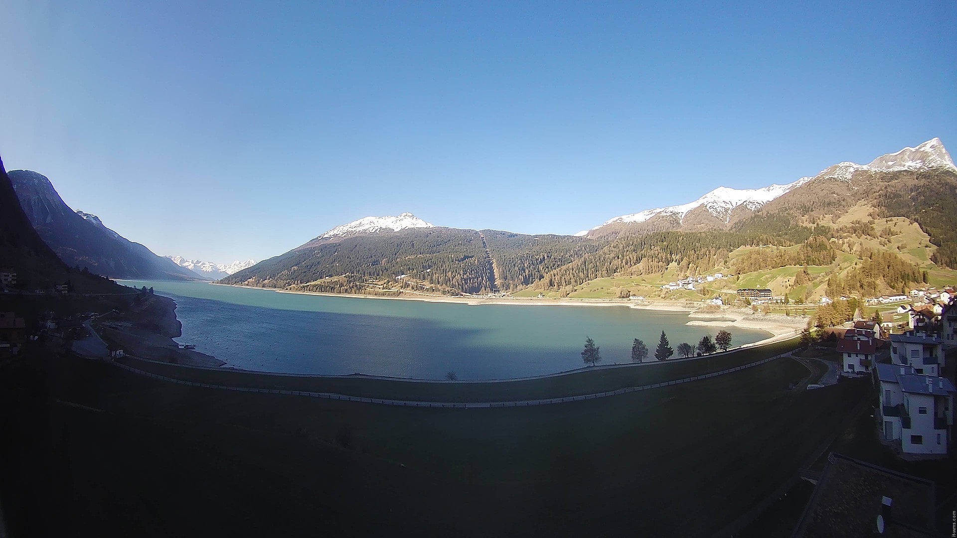Archiv Foto Webcam Reschen - Blick auf den Reschensee