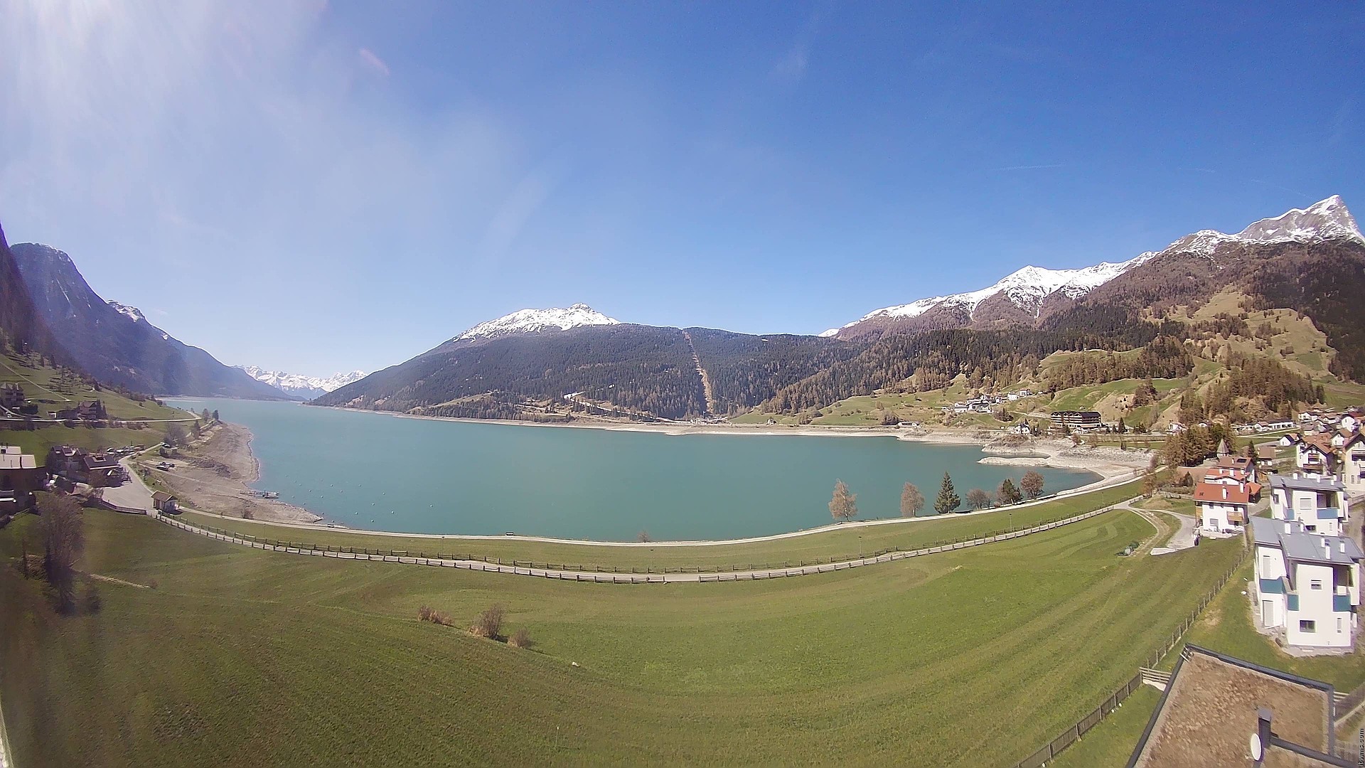 Archiv Foto Webcam Reschen - Blick auf den Reschensee