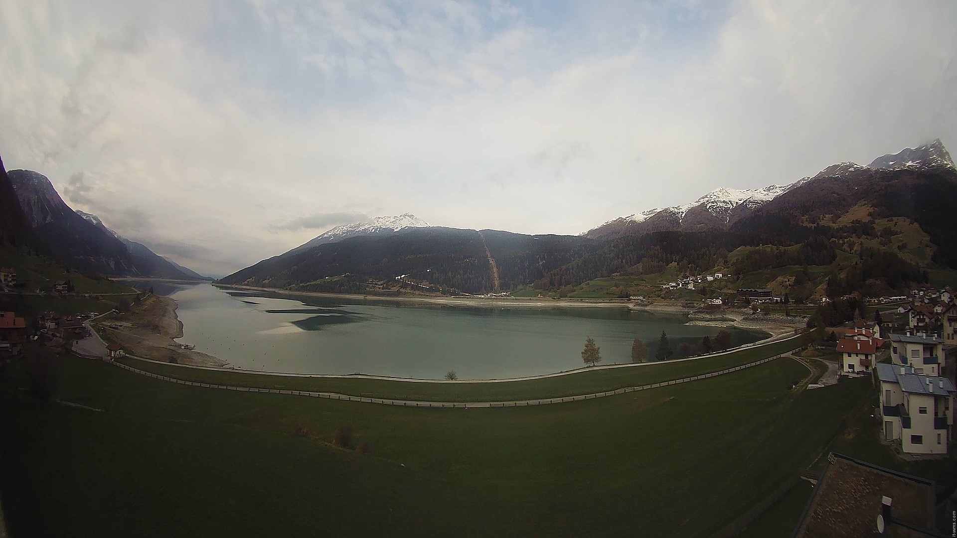 Archiv Foto Webcam Reschen - Blick auf den Reschensee