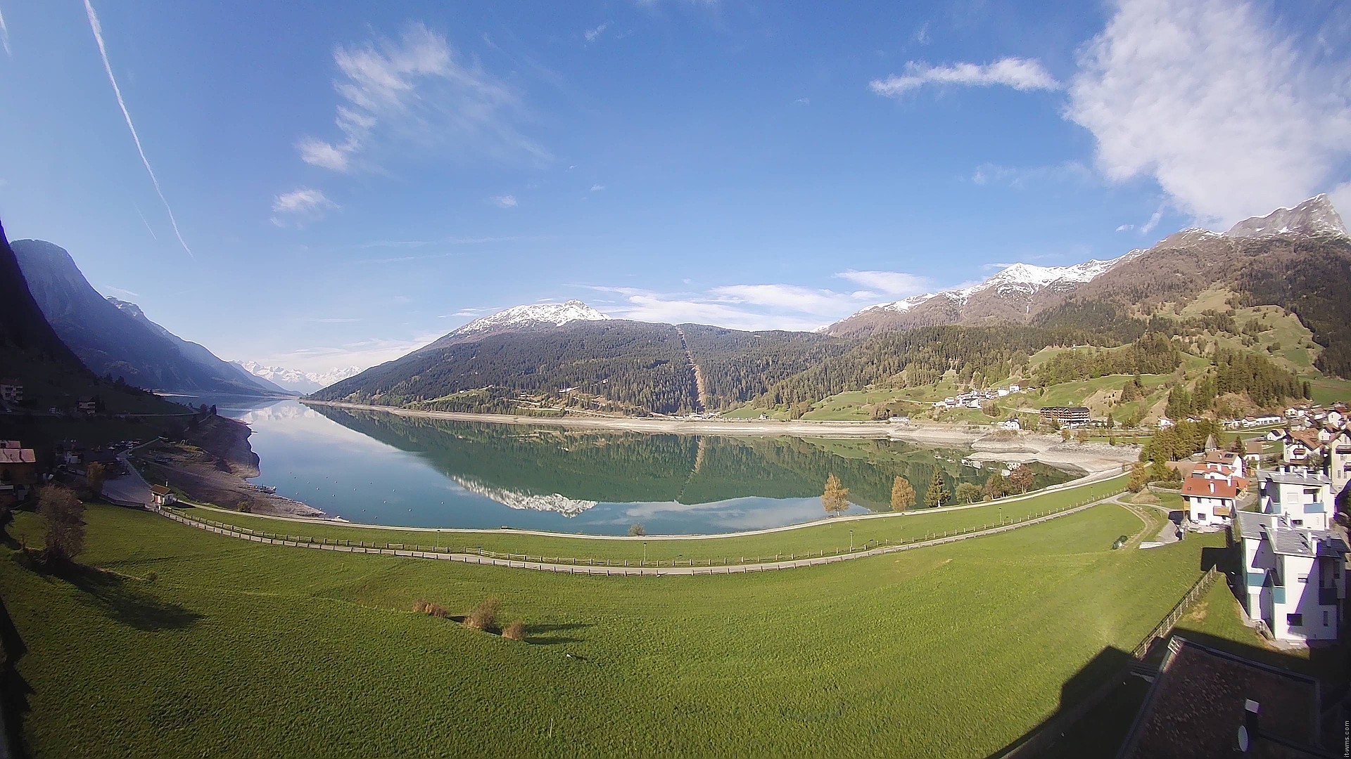 Archiv Foto Webcam Reschen - Blick auf den Reschensee