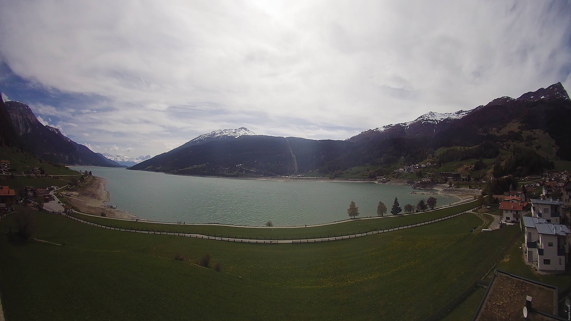 Archiv Foto Webcam Reschen - Blick auf den Reschensee