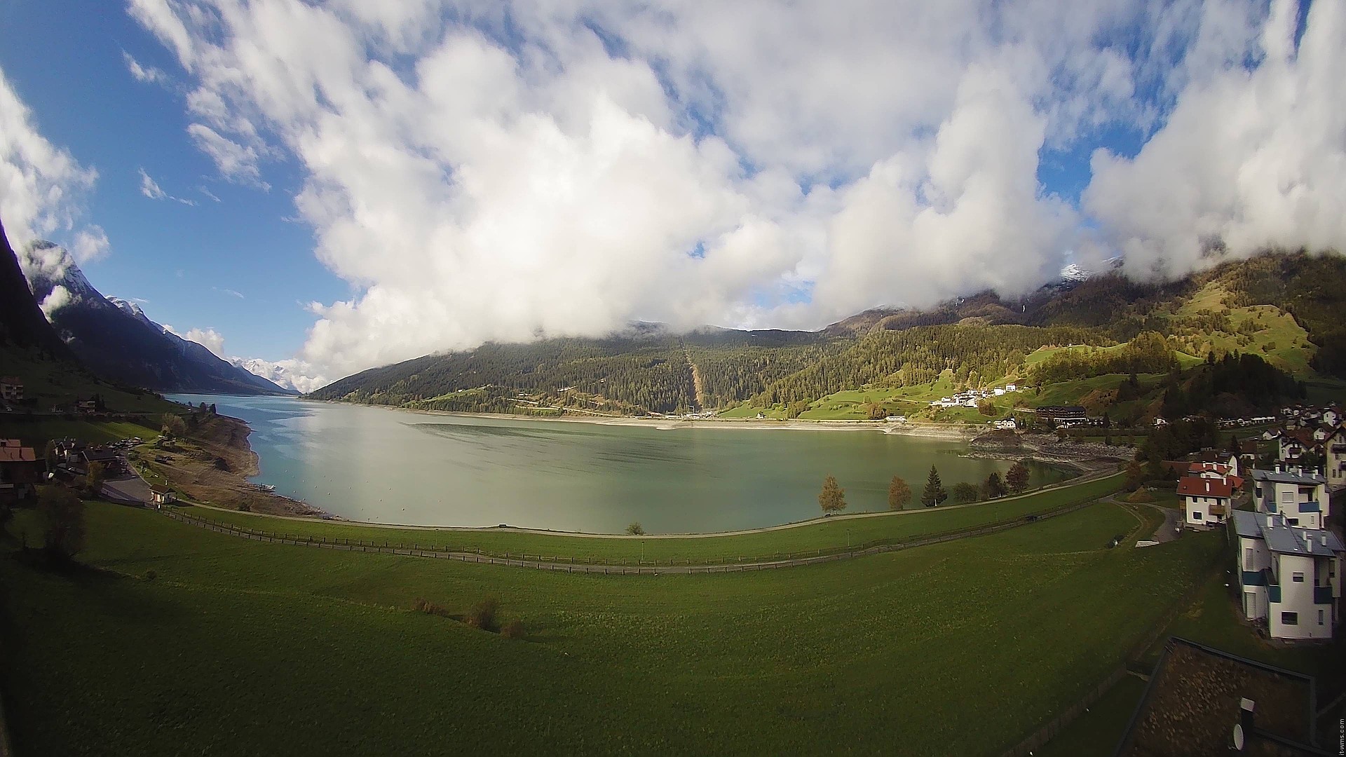 Archiv Foto Webcam Reschen - Blick auf den Reschensee