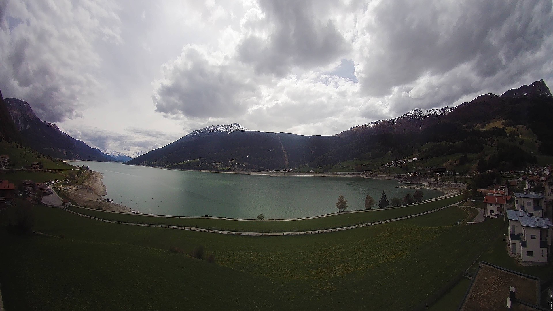 Archiv Foto Webcam Reschen - Blick auf den Reschensee