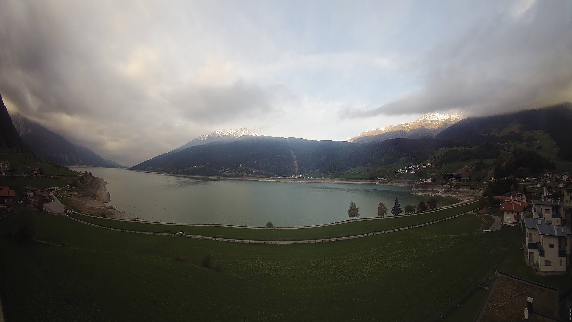 Archiv Foto Webcam Reschen - Blick auf den Reschensee