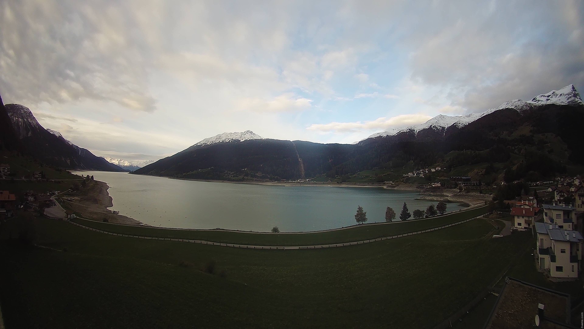 Archiv Foto Webcam Reschen - Blick auf den Reschensee