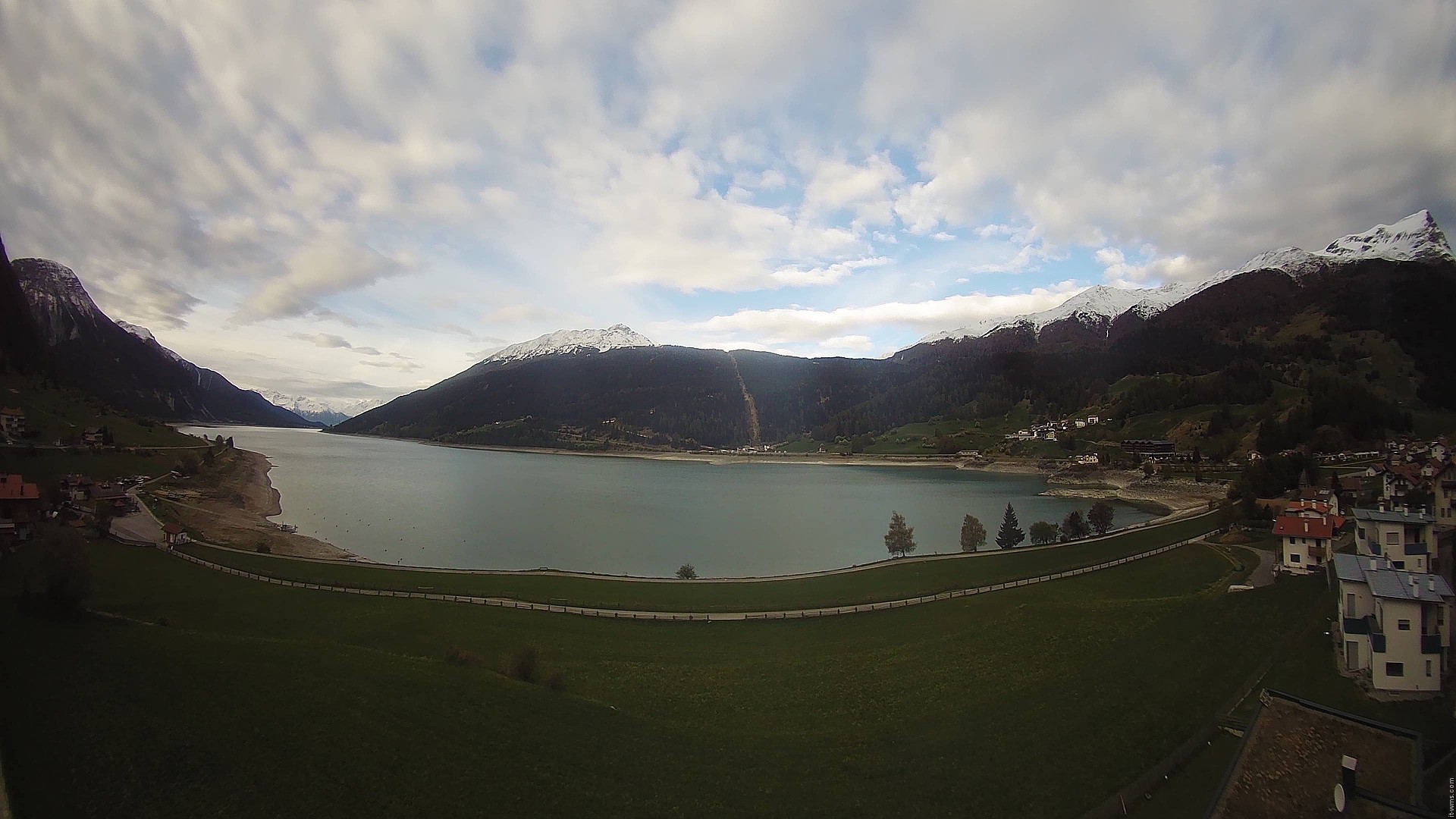 Archiv Foto Webcam Reschen - Blick auf den Reschensee