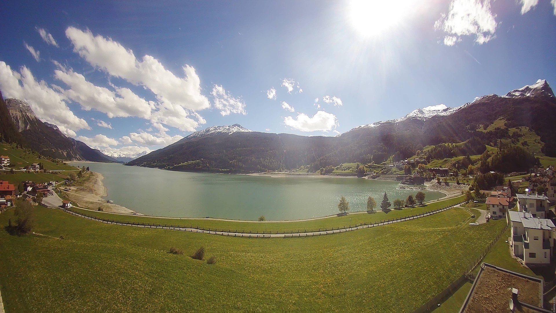 Archiv Foto Webcam Reschen - Blick auf den Reschensee