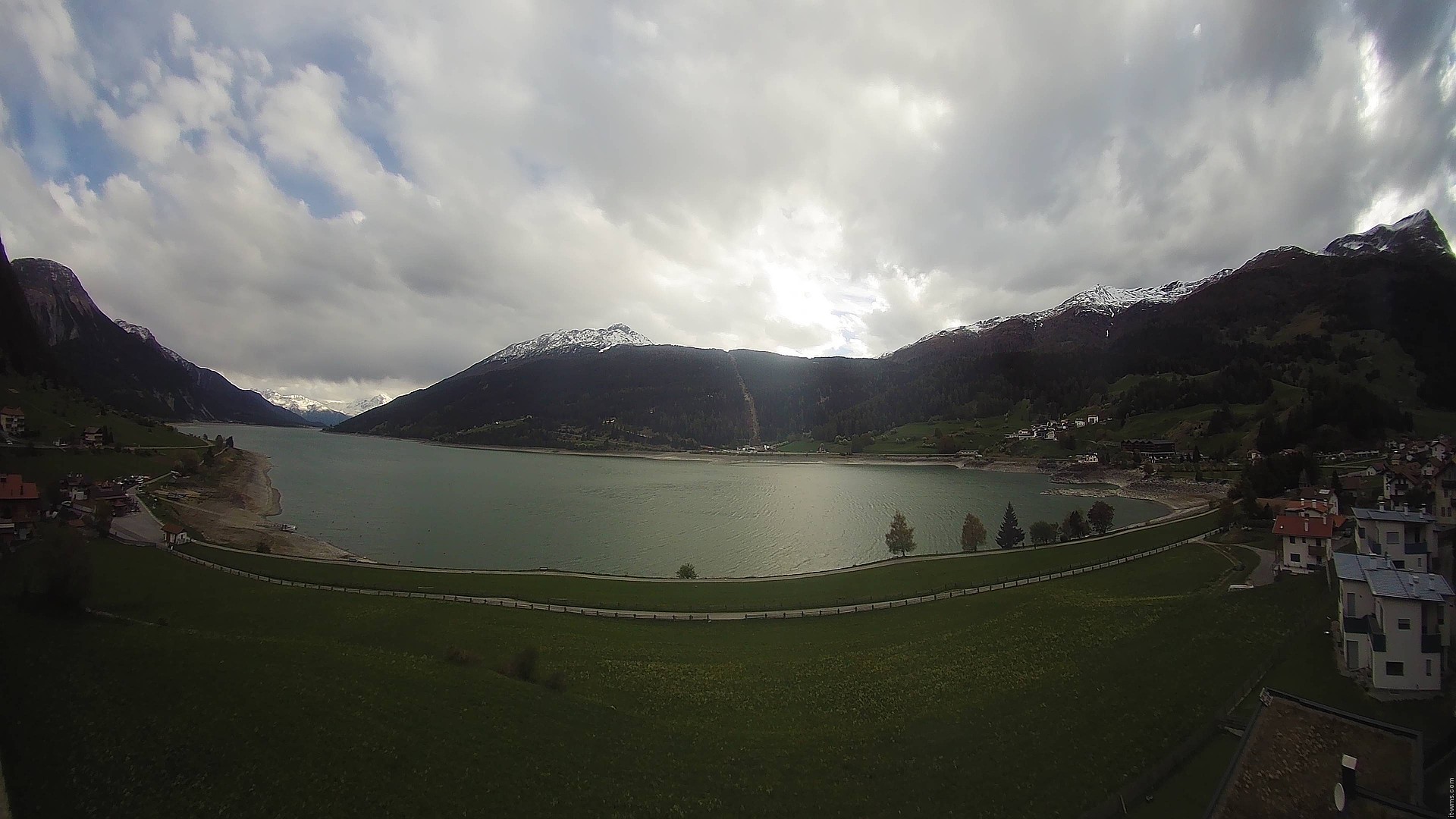 Archiv Foto Webcam Reschen - Blick auf den Reschensee