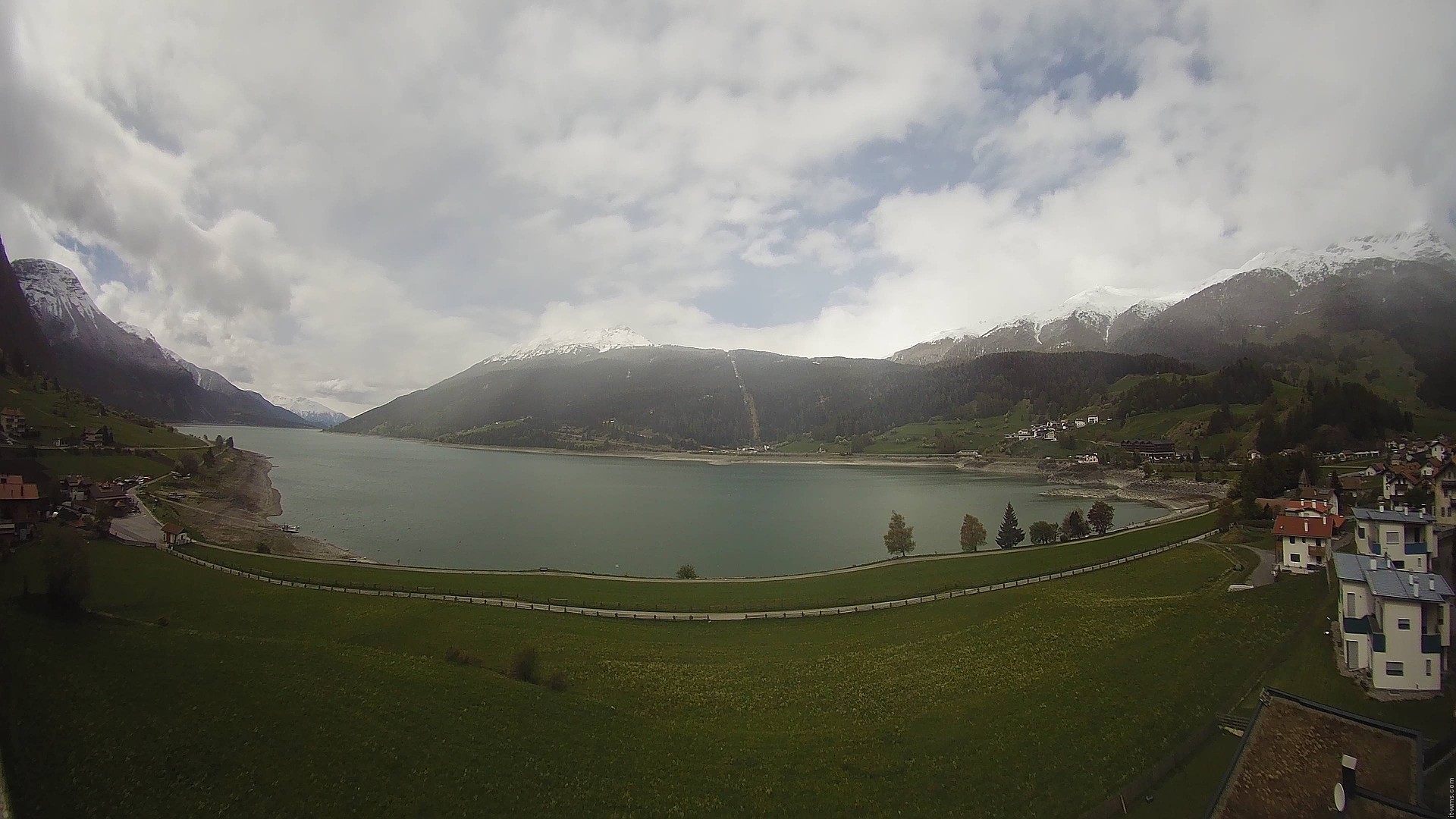 Archiv Foto Webcam Reschen - Blick auf den Reschensee