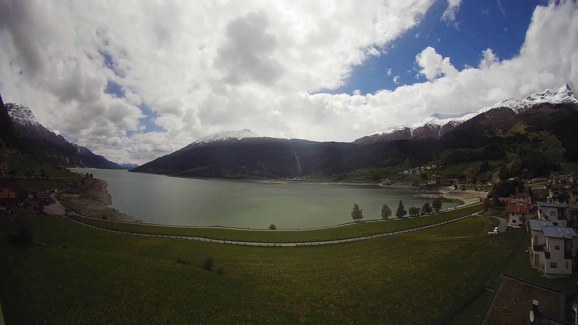 Archiv Foto Webcam Reschen - Blick auf den Reschensee