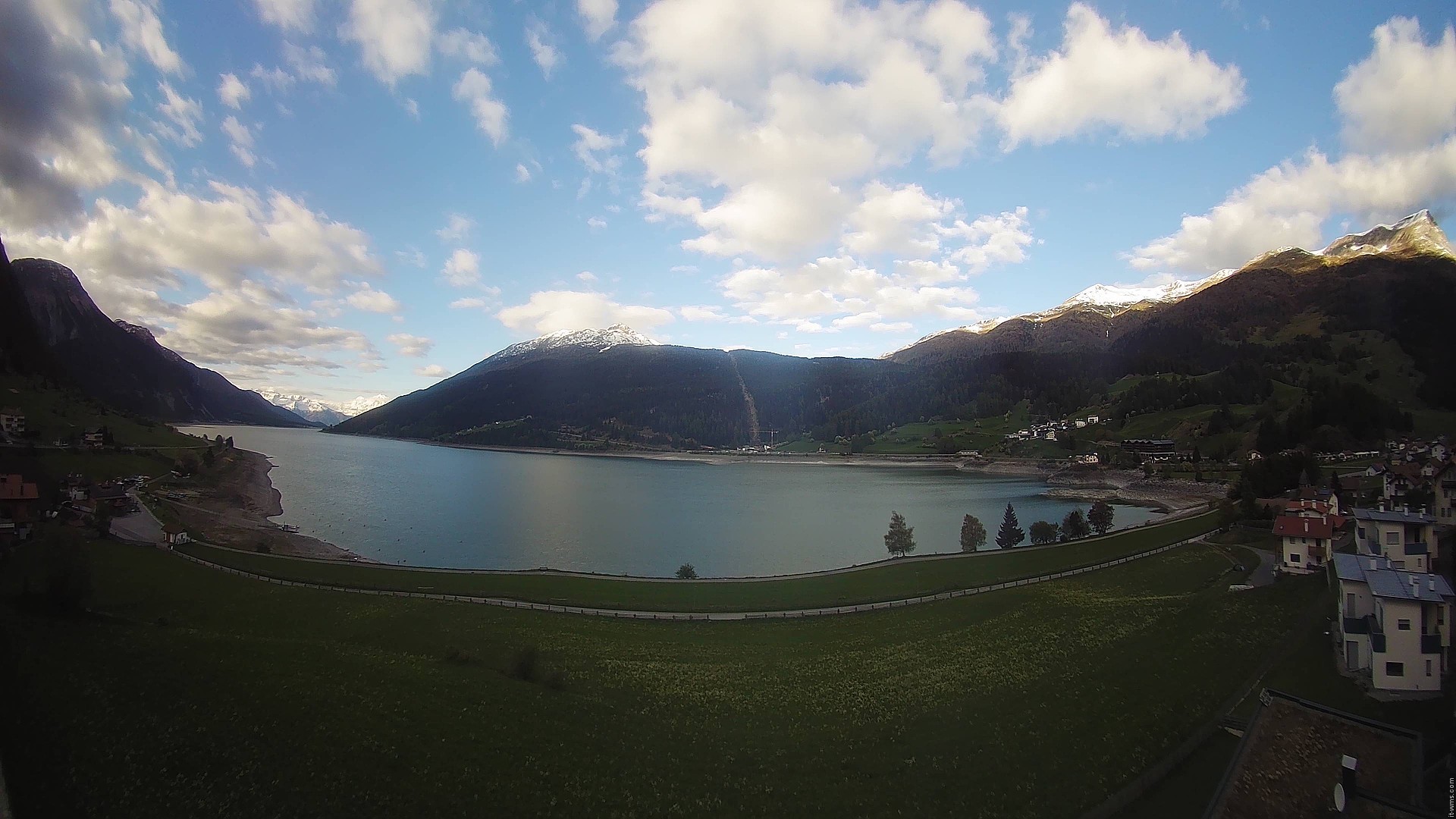 Archiv Foto Webcam Reschen - Blick auf den Reschensee