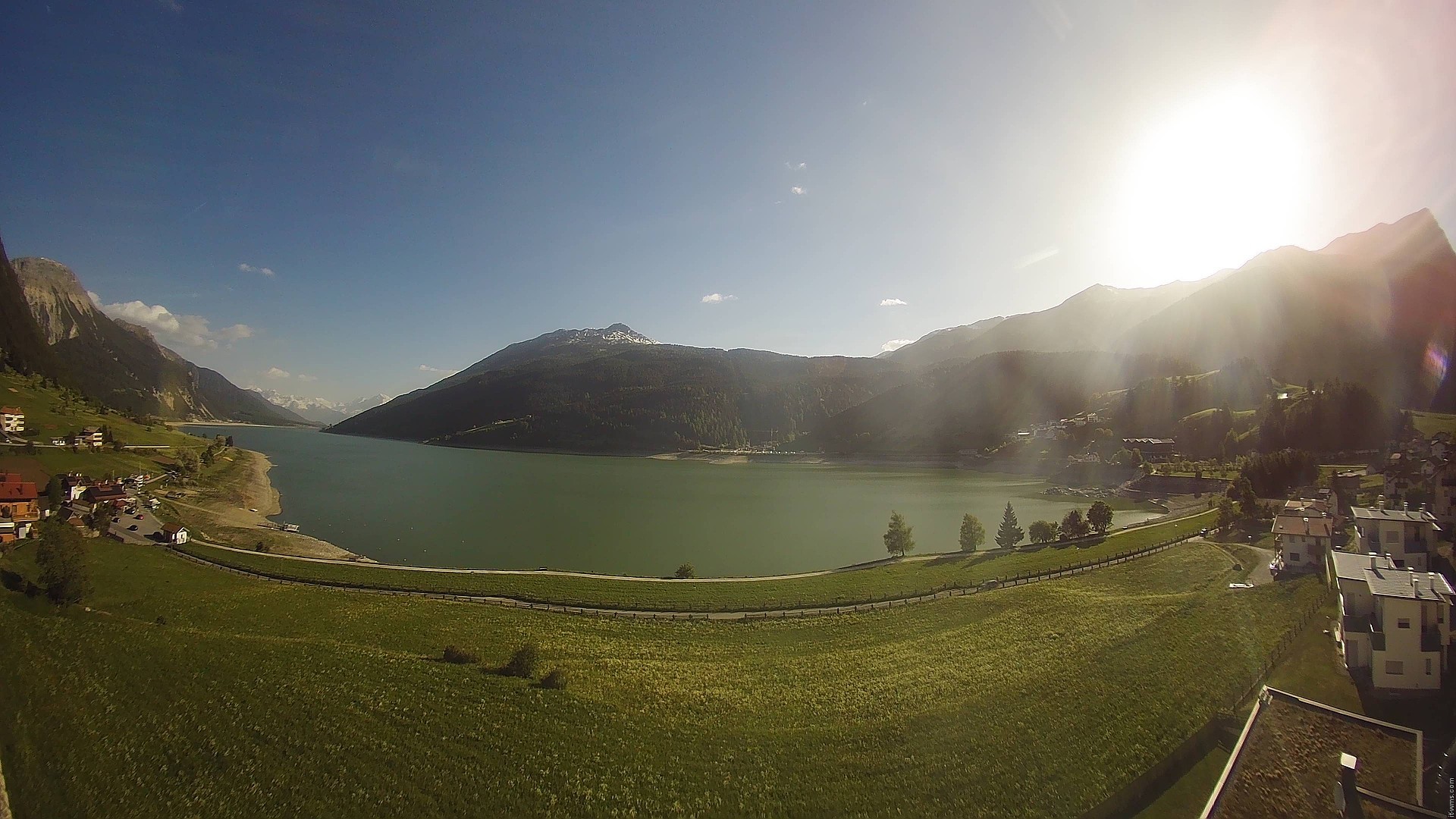Archiv Foto Webcam Reschen - Blick auf den Reschensee