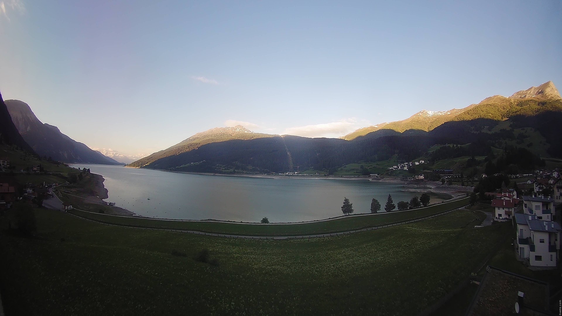 Archiv Foto Webcam Reschen - Blick auf den Reschensee