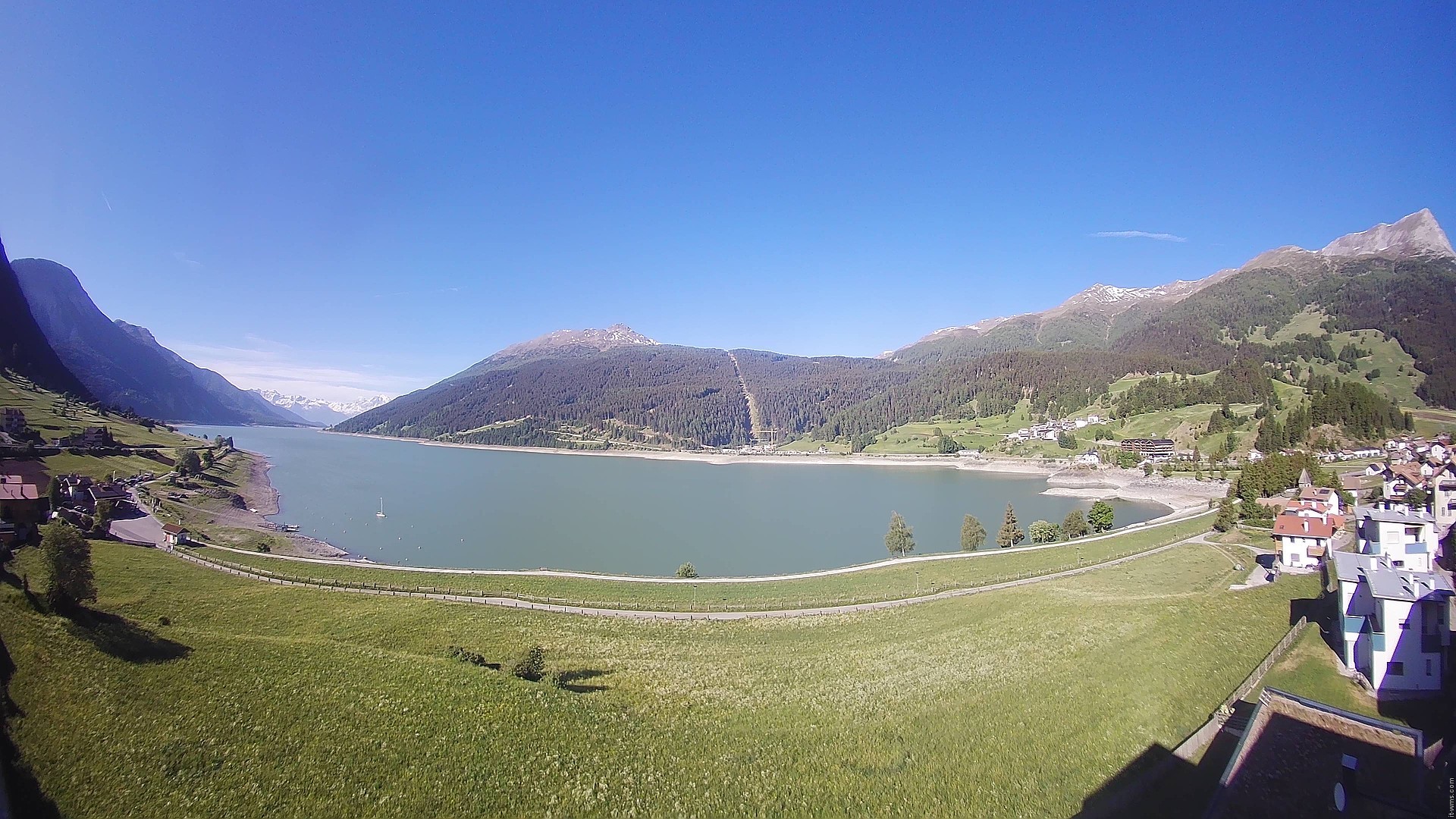 Archiv Foto Webcam Reschen - Blick auf den Reschensee