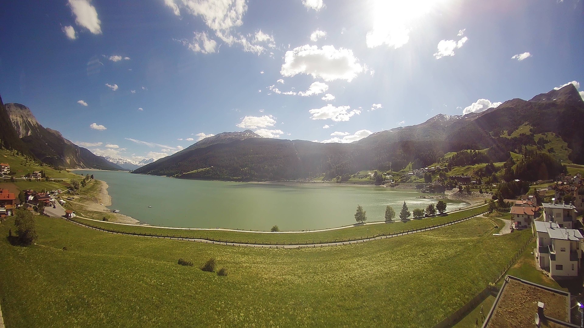 Archiv Foto Webcam Reschen - Blick auf den Reschensee